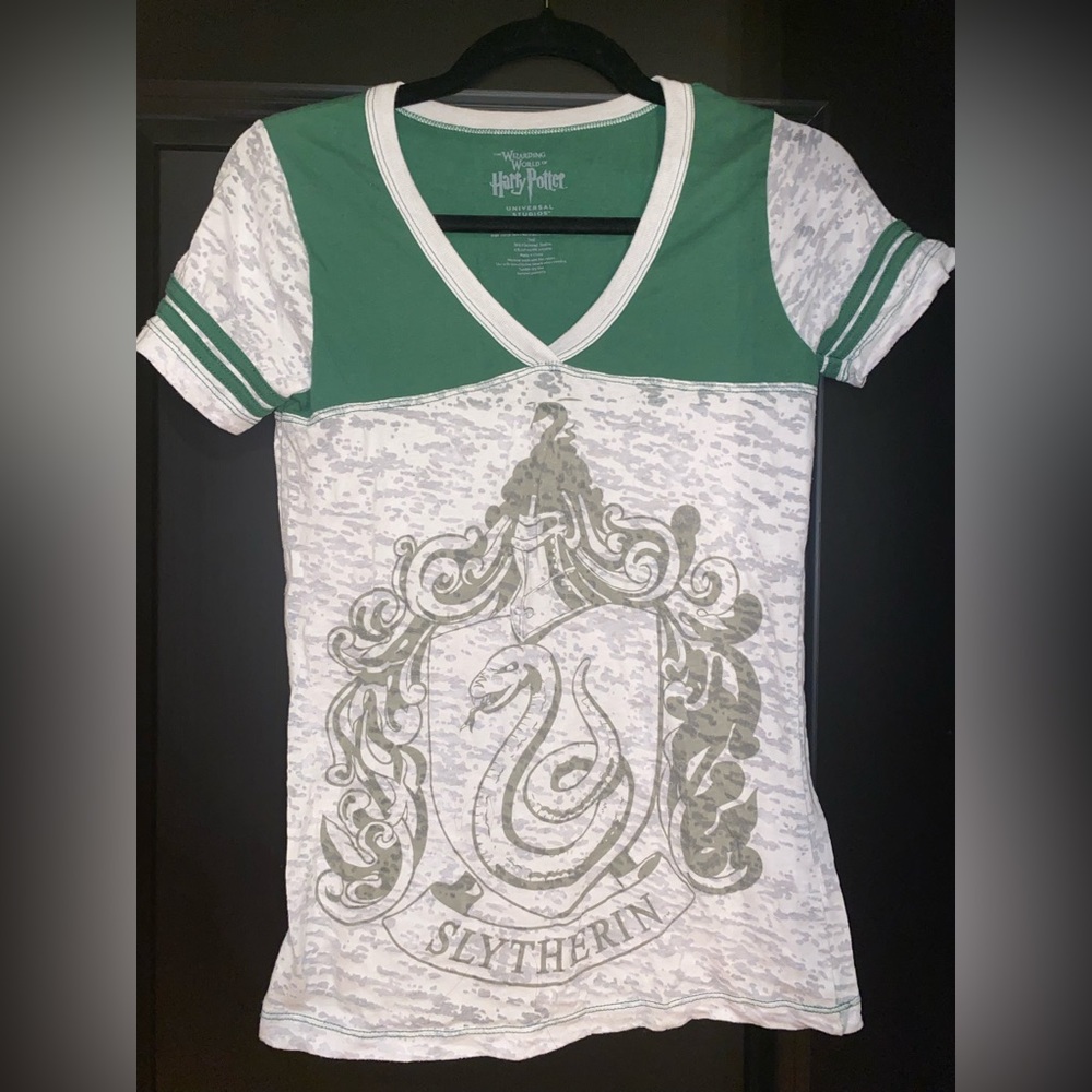 Slytherin V-Neck T-Shirt M